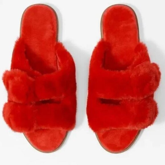 NWT LOFT Faux Fur Buckle Slippers - Women Size S 5-6 - Picture 1 of 5